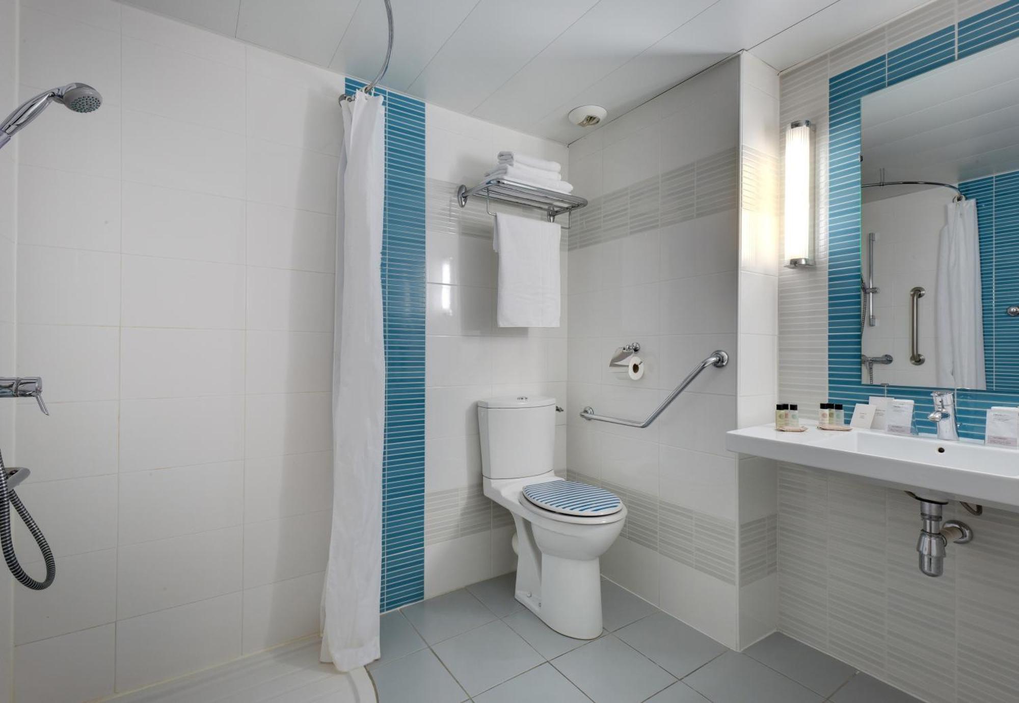 Twin Room Disability Access
