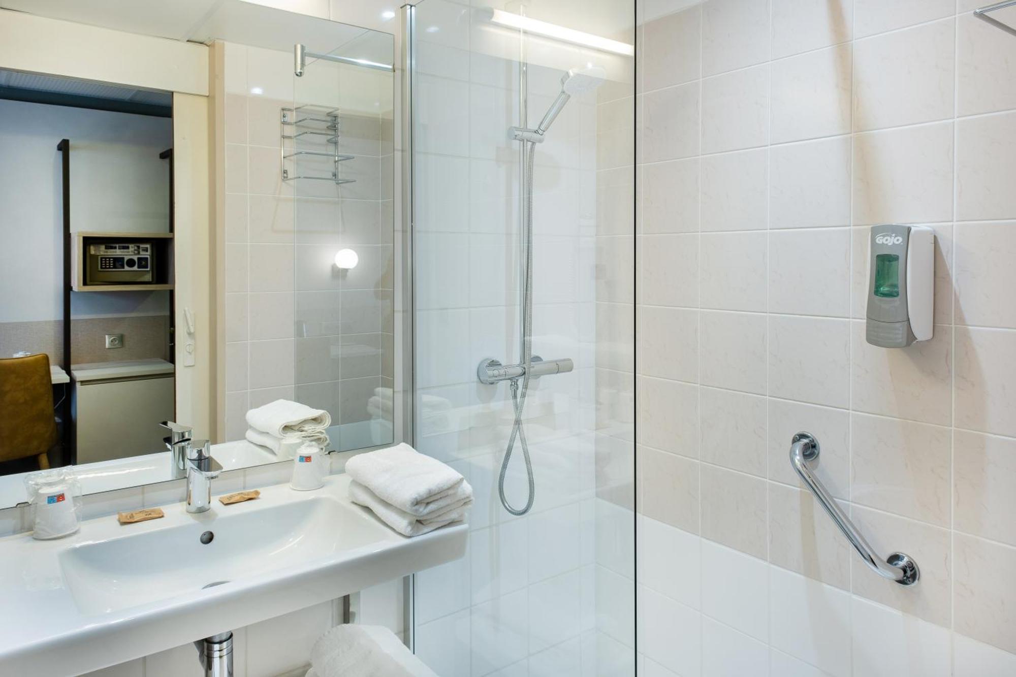 Standard Double or Twin Room,1593639384:JPEG