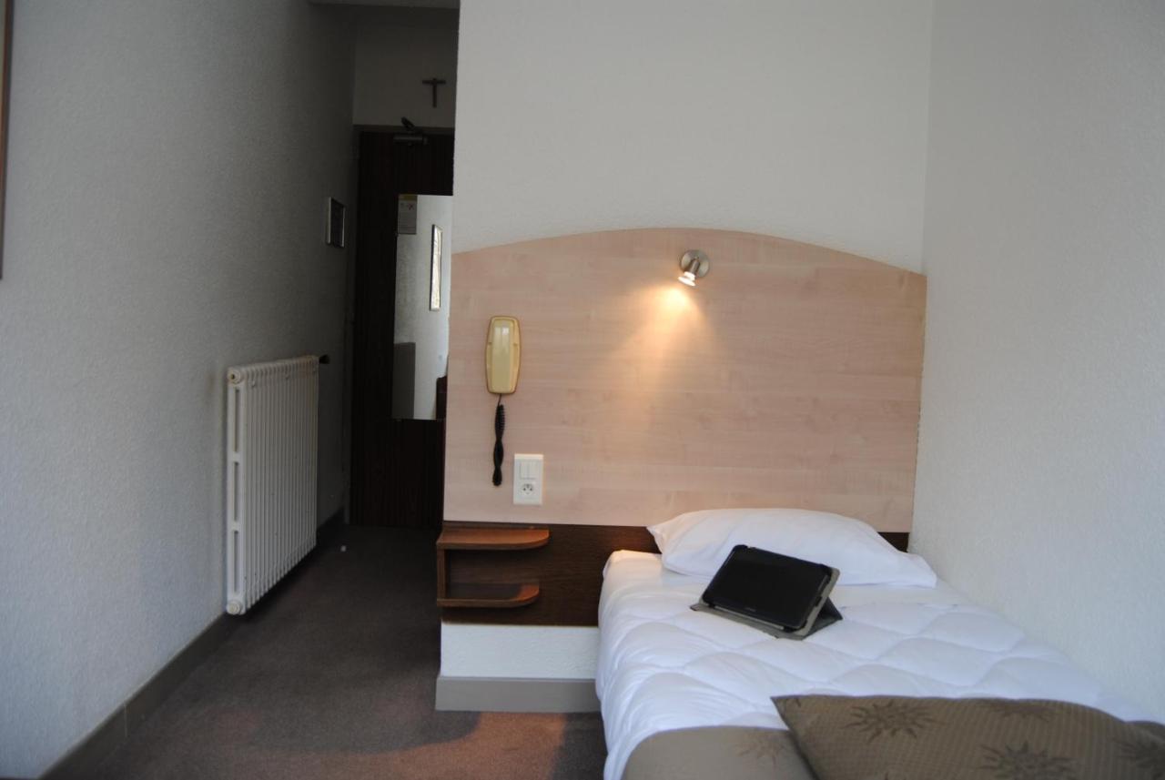 Single Room,1279140142:JPEG